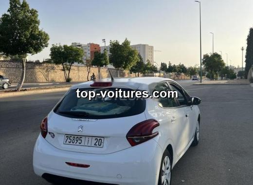 Peugeot 208 2016 — photo 4