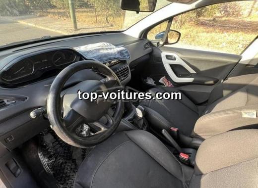 Peugeot 208 2016 — photo 5