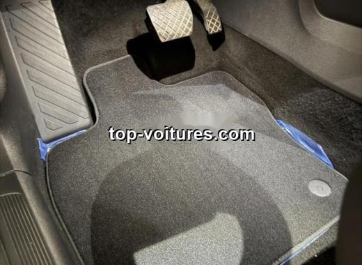 Volkswagen T-Roc 2023 — photo 8