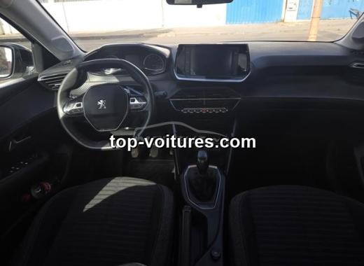 Peugeot 208 2022 — photo 8
