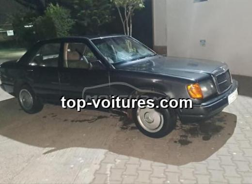 Mercedes 220 1987 — photo 4