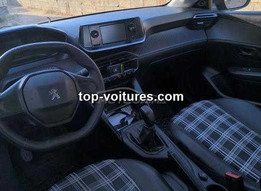 Peugeot 208 2021 — photo 8