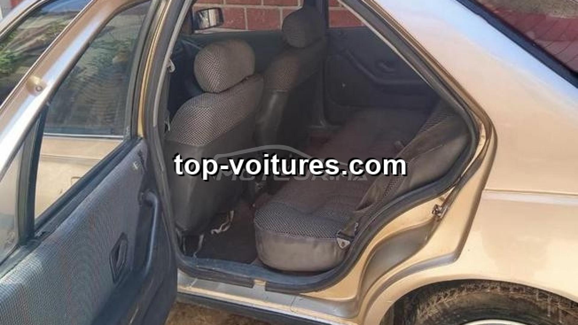 Peugeot 405