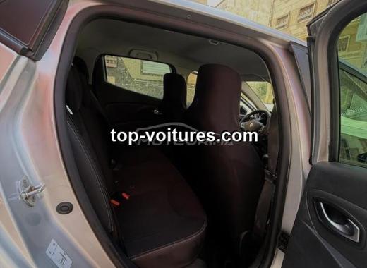 Renault Clio 2021 — photo 8