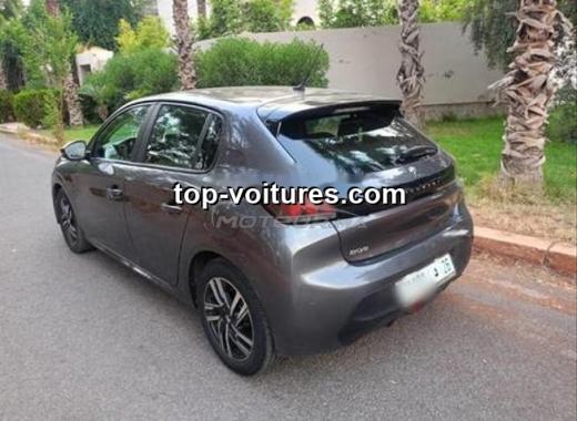 Peugeot 208 2023 — photo 7