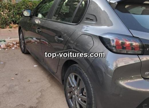 Peugeot 208 2021 — photo 3