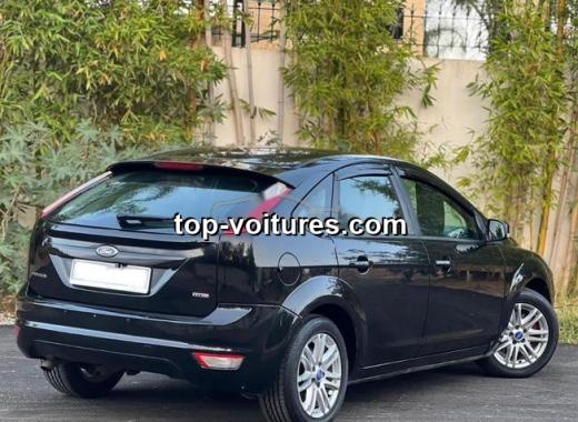 Ford Focus 2011 — photo 3