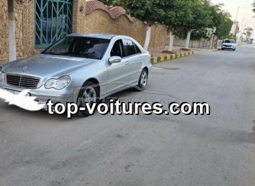 Mercedes 220 2004 — photo 2