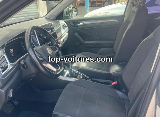 Volkswagen T-Roc 2023 — photo 2