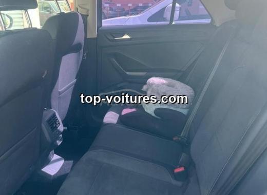 Volkswagen T-Roc 2023 — photo 3