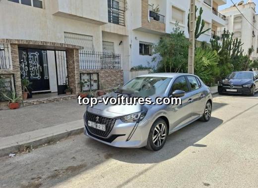 Peugeot 208 2023 — photo 2