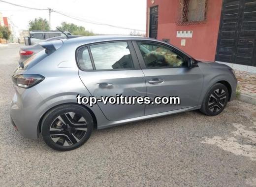 Peugeot 208 2024 — photo 2