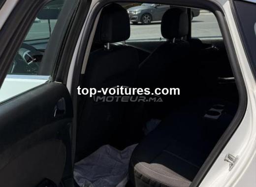 Opel Astra 2017 — photo 4