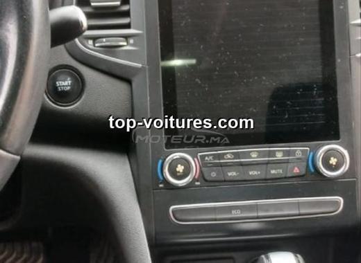 Renault Megane 2018 — photo 5