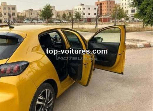 Peugeot 2008 2023 — photo 4