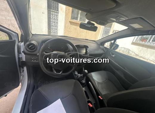Renault Clio 2018 — photo 2