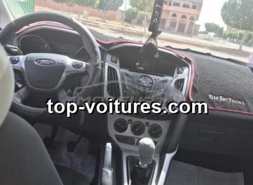 Ford Focus 2014 — photo 2