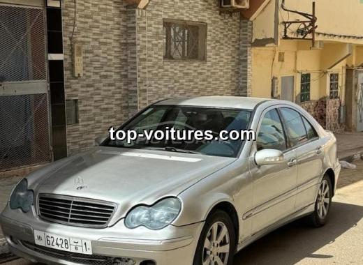 Mercedes 220 2003 — photo 2