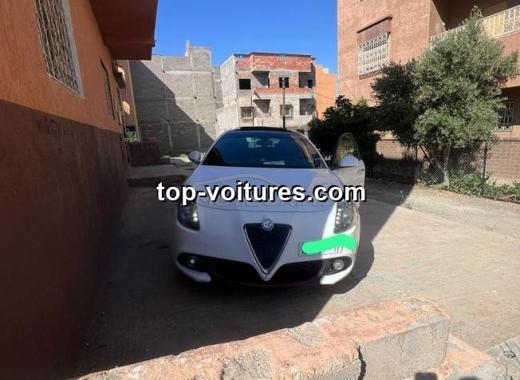 Alfa Romeo Giulietta 2018 — photo 2