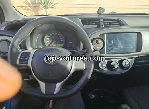 Toyota Yaris 2012 — photo 4
