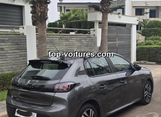 Peugeot 208 2023 — photo 3