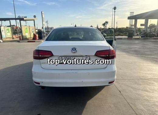 Volkswagen Jetta 2016 — photo 2