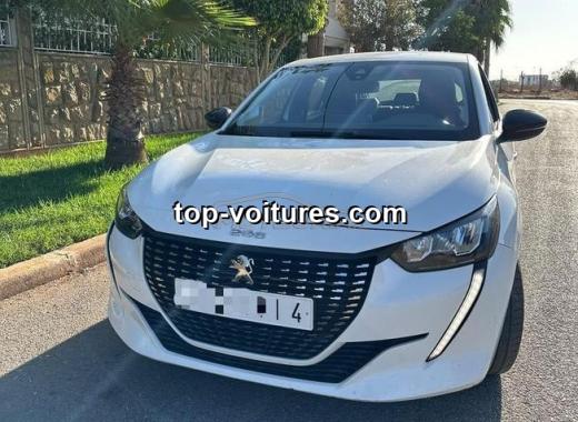 Peugeot 208 2023 — photo 4