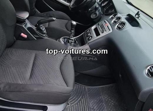Peugeot 308 2013 — photo 4