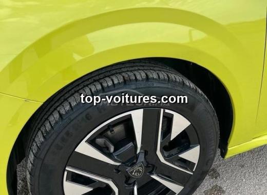 Peugeot 208 2025 — photo 7