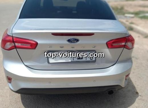 Ford Focus 2022 — photo 2
