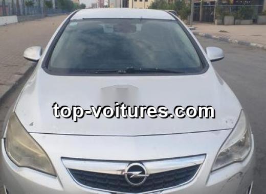Opel Astra 2012 — photo 3