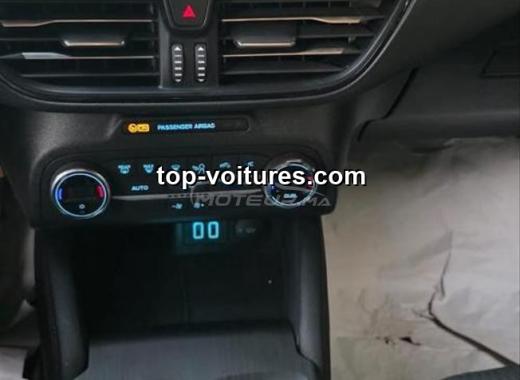 Ford Focus 2021 — photo 8