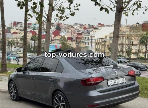 Volkswagen Jetta 2018 — photo 2