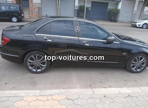 Mercedes 220 2010 — photo 3