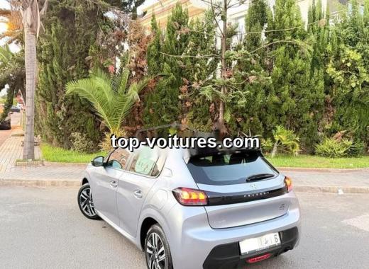 Peugeot 208 2023 — photo 4