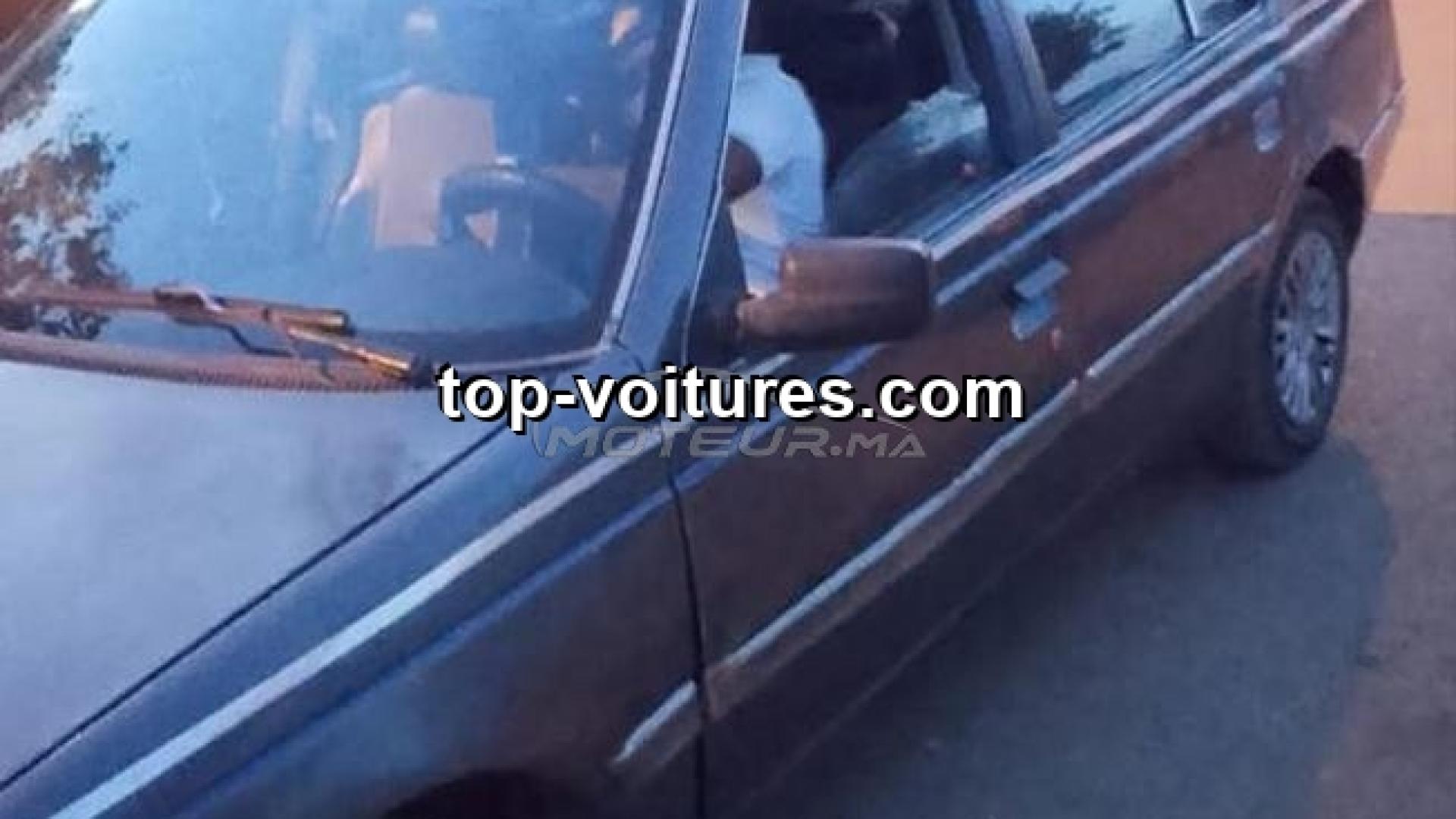 Peugeot 405