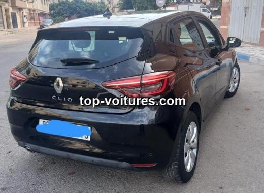 Renault Clio 2023 — photo 2
