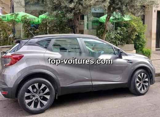 Renault Captur 2023 — photo 2